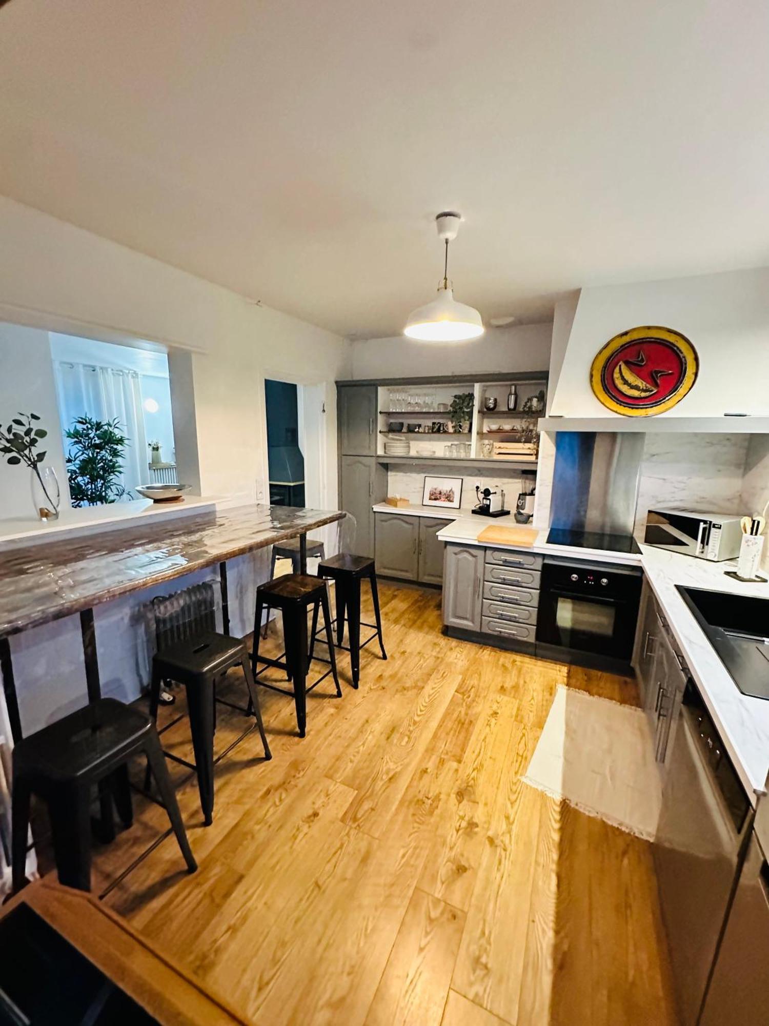 Belle Maison Avec Jardin Expose Plein Sud Proche Centre Hébergement de vacances Caen