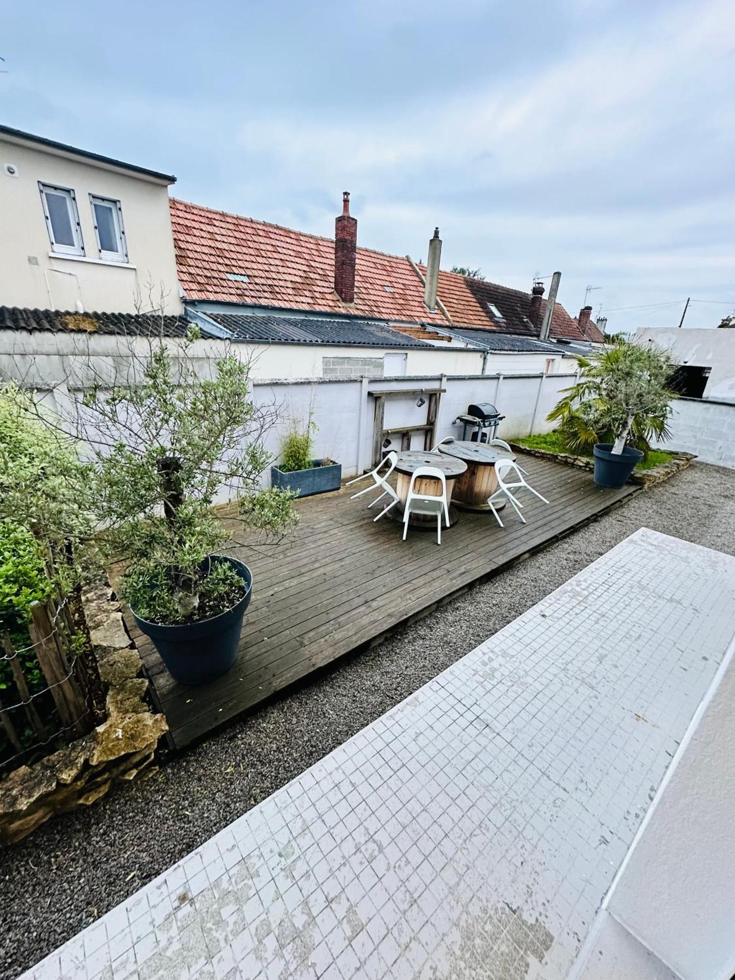 Belle Maison Avec Jardin Expose Plein Sud Proche Centre Hébergement de vacances